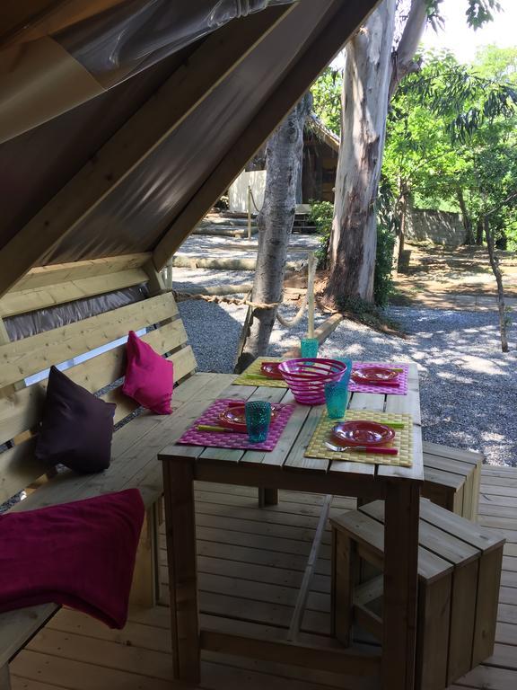 Camping Les Orangers San-Martino-di-Lota الغرفة الصورة