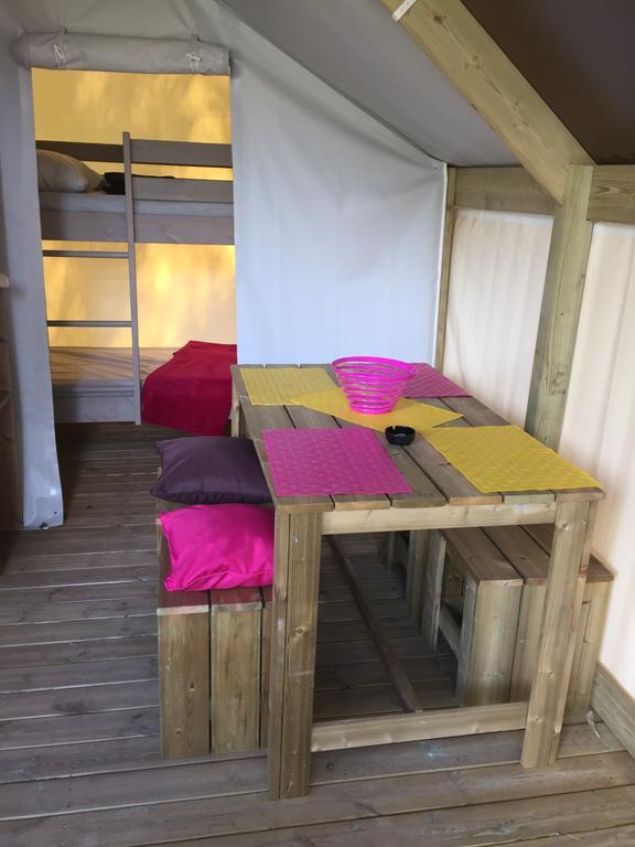 Camping Les Orangers San-Martino-di-Lota الغرفة الصورة